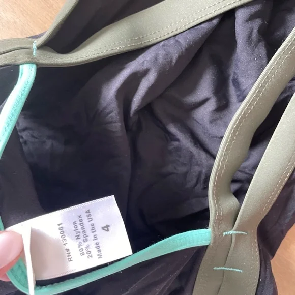 LSPACE one piece - Picture 4 of 4